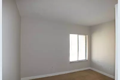 300 E Club Circle #201, Boca Raton, FL 33487 - Photo 4