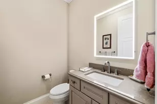 201 NE 3rd Ct, Boca Raton, FL 33432 - Photo 28