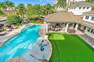 201 NE 3rd Ct, Boca Raton, FL 33432 - Photo 6