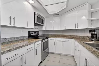 120 SE 5th Avenue #520, Boca Raton, FL 33432 - Photo 18