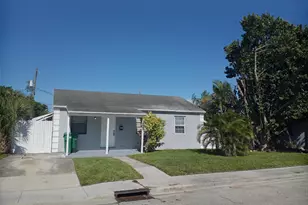 522 W 3rd St, Riviera Beach, FL 33404 - Photo 1