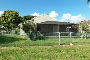 5664 Pebble Brook Ln, Boynton Beach, FL 33472 - Photo 34