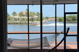 710 NE 7th St, Boynton Beach, FL 33435 - Photo 6