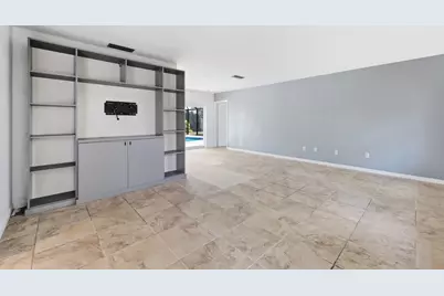 9696 Honeysuckle Avenue, Palm Beach Gardens, FL 33410 - Photo 6