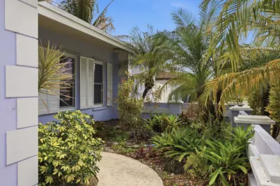 9696 Honeysuckle Avenue, Palm Beach Gardens, FL 33410 - Photo 4