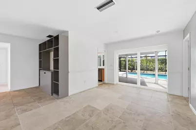 9696 Honeysuckle Avenue, Palm Beach Gardens, FL 33410 - Photo 10