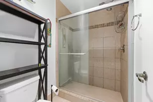 304 Liberty Ct, Deerfield Beach, FL 33442 - Photo 20