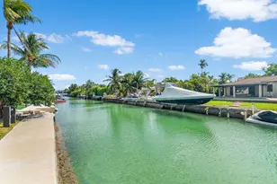 7820 Hawthorne Ave, Miami Beach, FL 33141 - Photo 28