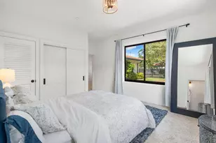 7820 Hawthorne Ave, Miami Beach, FL 33141 - Photo 26