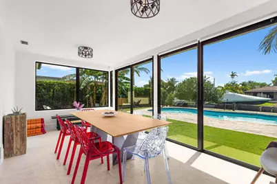 7820 Hawthorne Avenue, Miami Beach, FL 33141 - Photo 6