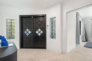 7820 Hawthorne Ave, Miami Beach, FL 33141 - Photo 20