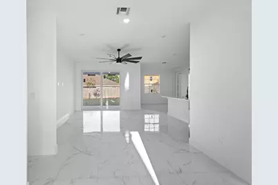 5271 NW Mayfield Lane, Port Saint Lucie, FL 34983 - Photo 14