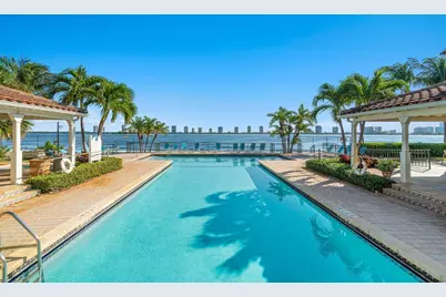 1140 Lake Shore Drive #202, Lake Park, FL 33403 - Photo 2