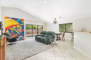 2690 Mikasa Dr, Palm Beach Gardens, FL 33410 - Photo 4