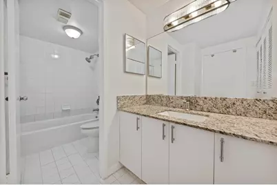 117 Yacht Club Way #205, Hypoluxo, FL 33462 - Photo 8