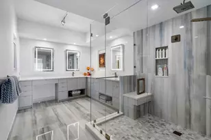 2650 Lake Shore Dr, Riviera Beach, FL 33404 - Photo 18