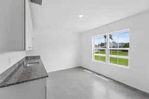 879 SW McCoy Ave, Port Saint Lucie, FL 34953 - Photo 4