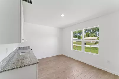 879 SW McCoy Avenue #74, Port Saint Lucie, FL 34953 - Photo 6