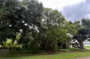 7802 Pacific Ave, Fort Pierce, FL 34951 - Photo 1