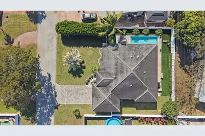 875 SE 13th Avenue, Deerfield Beach, FL 33441 - Photo 4