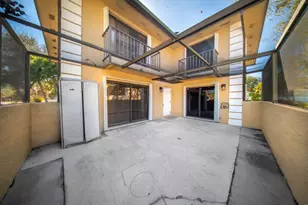 1482 N Lawnwood Cir, Fort Pierce, FL 34950 - Photo 2