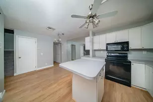 1482 N Lawnwood Cir, Fort Pierce, FL 34950 - Photo 8