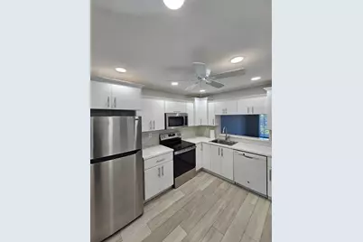 1001 Colony Point Circle #417, Pembroke Pines, FL 33026 - Photo 10
