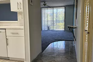 1001 Colony Point Cir, Pembroke Pines, FL 33026 - Photo 8