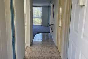 1001 Colony Point Cir, Pembroke Pines, FL 33026 - Photo 6