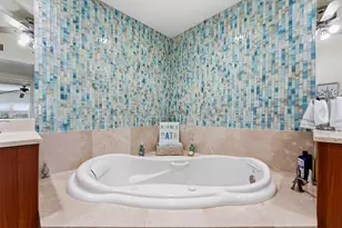 2650 Lake Shore Dr, Riviera Beach, FL 33404 - Photo 20