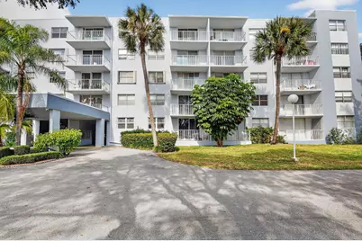 470 Executive Center Drive #4j, West Palm Beach, FL 33401 - Photo 2