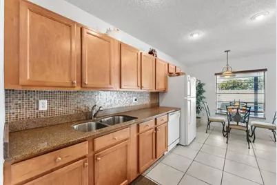 111 Madrid Street, Royal Palm Beach, FL 33411 - Photo 10