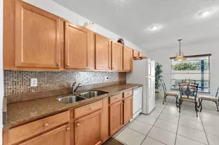 111 Madrid St, Royal Palm Beach, FL 33411 - Photo 10