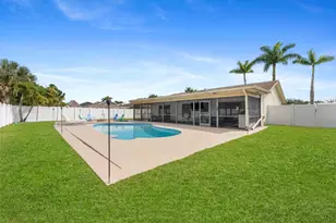 111 Madrid St, Royal Palm Beach, FL 33411 - Photo 28