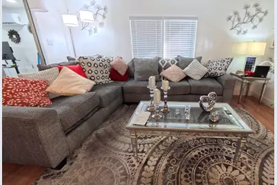 180 Shari Drive, West Palm Beach, FL 33409 - Photo 8