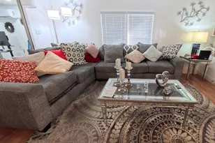 180 Shari Dr, West Palm Beach, FL 33409 - Photo 8