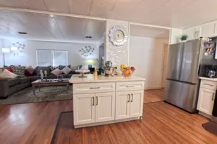 180 Shari Dr, West Palm Beach, FL 33409 - Photo 2