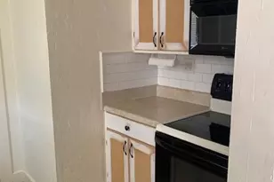 805 Sunset Rd, West Palm Beach, FL 33401 - Photo 12