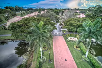 229 Old Meadow Way, Palm Beach Gardens, FL 33418 - Photo 2