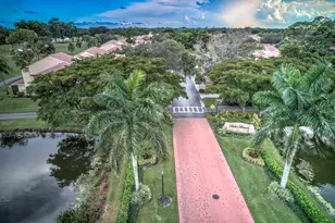 229 Old Meadow Way, Palm Beach Gardens, FL 33418 - Photo 2