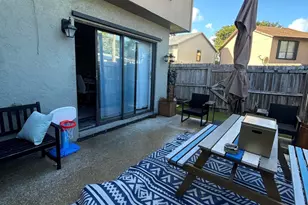 818 Sandtree Dr, Palm Beach Gardens, FL 33403 - Photo 14