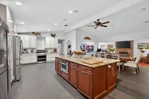 16446 E Aintree Dr, The Acreage, FL 33470 - Photo 12