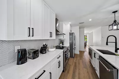 1878 Lynton Circle, Wellington, FL 33414 - Photo 10