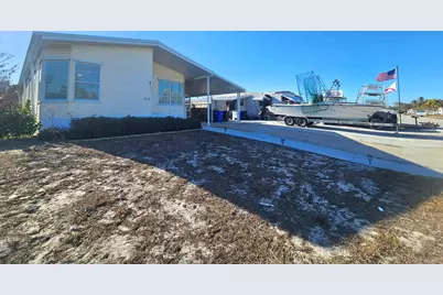 8110 SE Eagle Avenue, Hobe Sound, FL 33455 - Photo 1