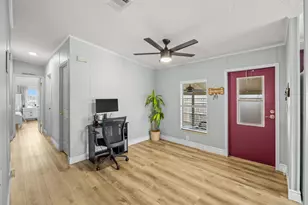 8110 SE Eagle Ave, Hobe Sound, FL 33455 - Photo 8