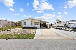 8110 SE Eagle Ave, Hobe Sound, FL 33455 - Photo 28