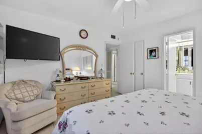 100 SE 6th Avenue #303, Pompano Beach, FL 33060 - Photo 16