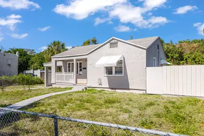 933 30th Court, West Palm Beach, FL 33407 - Photo 4