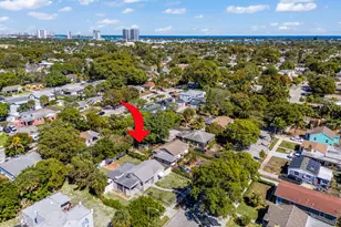 933 30th Ct, West Palm Beach, FL 33407 - Photo 2