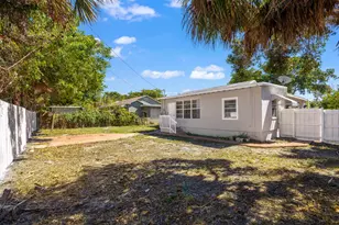 933 30th Ct, West Palm Beach, FL 33407 - Photo 18